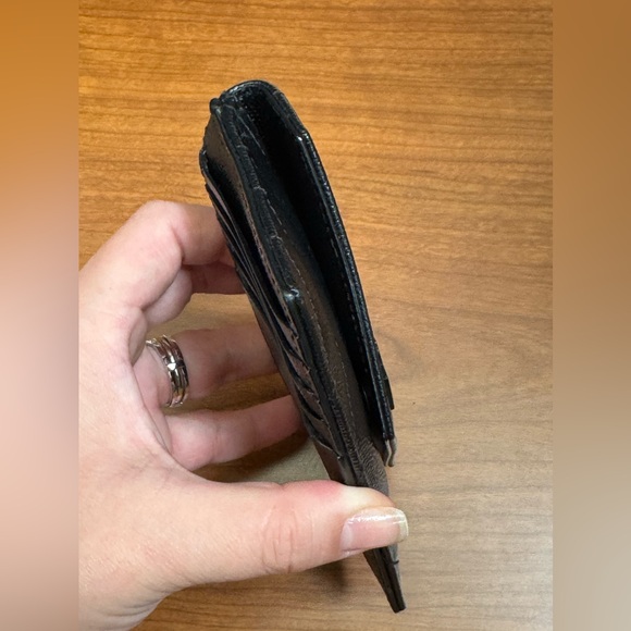 YSL CASSANDRE MATELASSÉ FRAGMENTS FLAP CARD CASE IN GRAIN DE POUDRE LEATHER - Picture 4 of 13